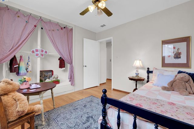 15835 Via Seco, San Lorenzo, CA 94580