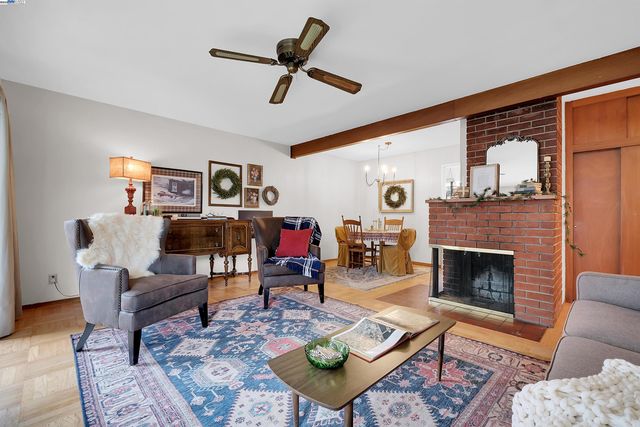 15835 Via Seco, San Lorenzo, CA 94580