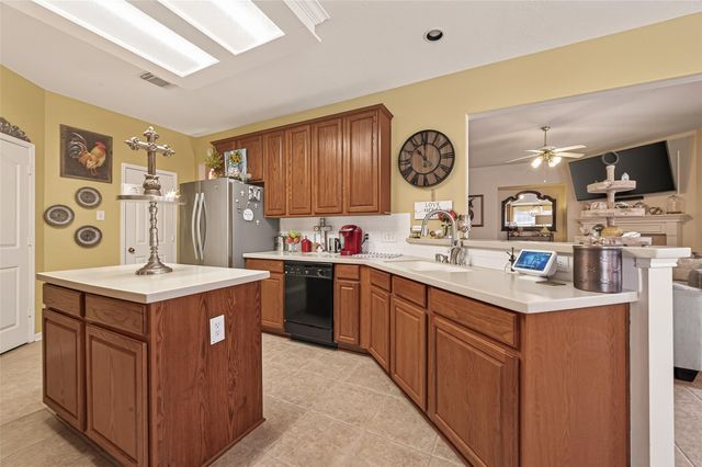 4018 Copper Creek, Baytown, TX 77521