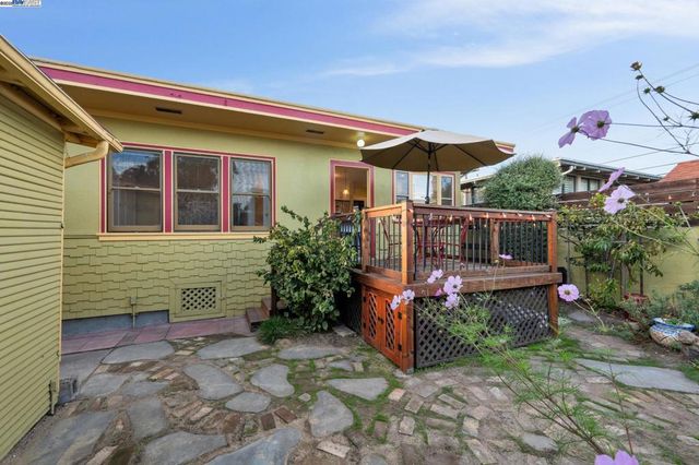 1542 Broadway, Alameda, CA 94501