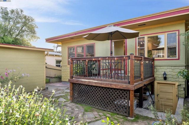 1542 Broadway, Alameda, CA 94501