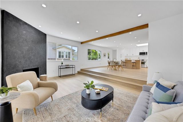 15955 Londelius, North Hills, CA 91343