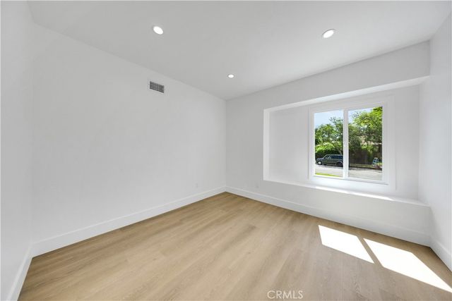 15955 Londelius, North Hills, CA 91343