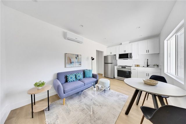 15955 Londelius, North Hills, CA 91343