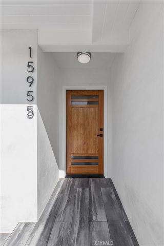 15955 Londelius, North Hills, CA 91343