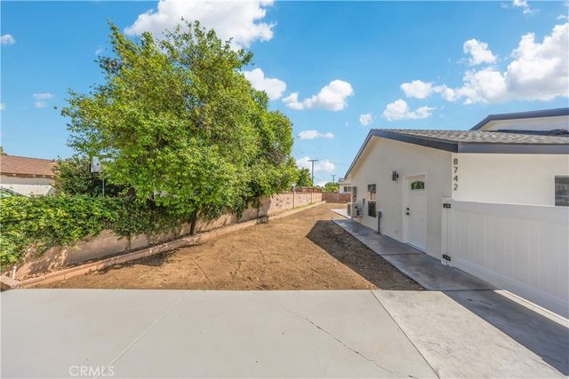 15955 Londelius, North Hills, CA 91343