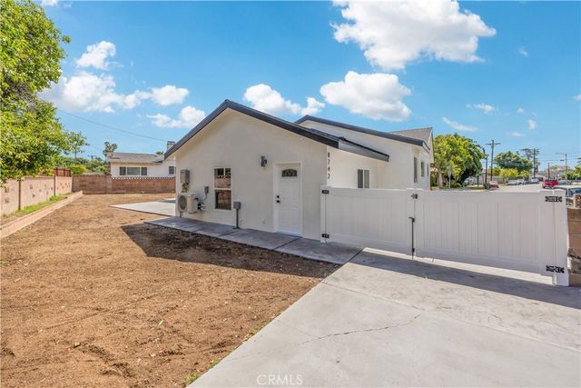 15955 Londelius, North Hills, CA 91343