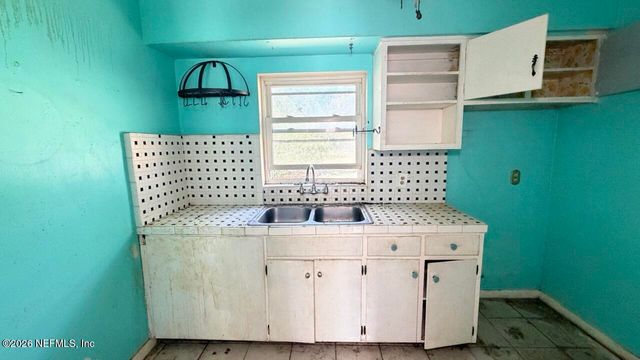 5163 LEXINGTON Avenue, Jacksonville, FL 32210