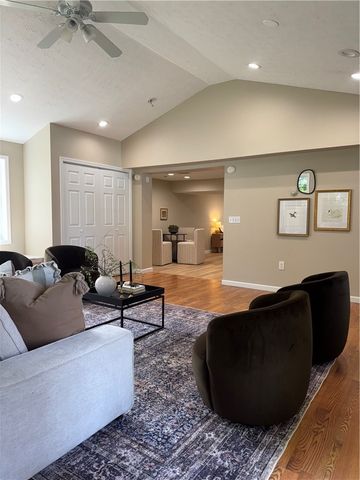 24 Carriage Court, Pittsford, NY 14534