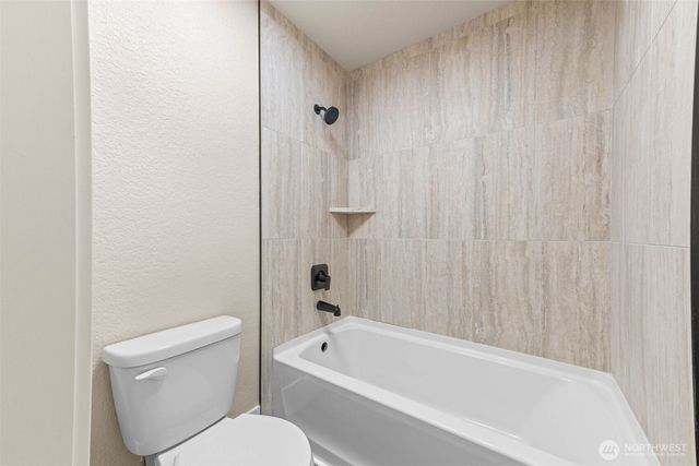 136 Rainier Acres Road SE, Rainier, WA 98576
