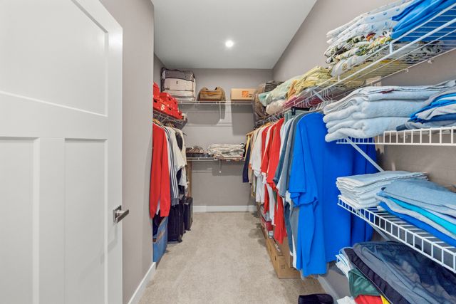 2111 Hideaway Ln, Murfreesboro, TN 37128