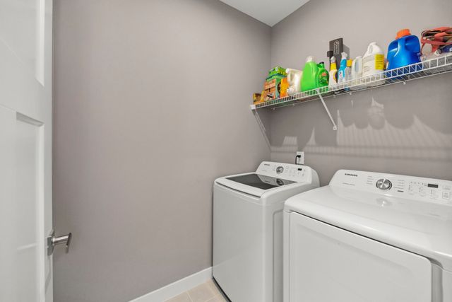 2111 Hideaway Ln, Murfreesboro, TN 37128