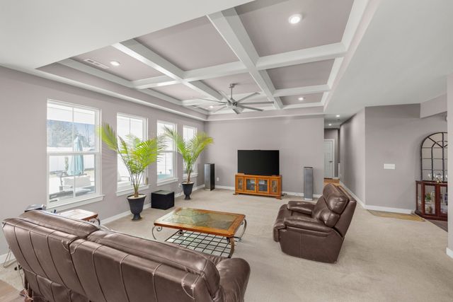 2111 Hideaway Ln, Murfreesboro, TN 37128