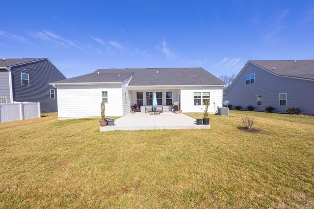 2111 Hideaway Ln, Murfreesboro, TN 37128