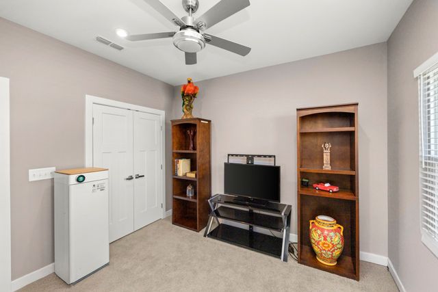 2111 Hideaway Ln, Murfreesboro, TN 37128