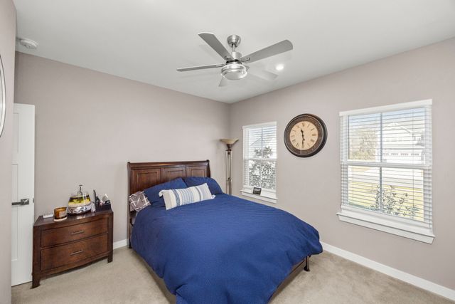 2111 Hideaway Ln, Murfreesboro, TN 37128