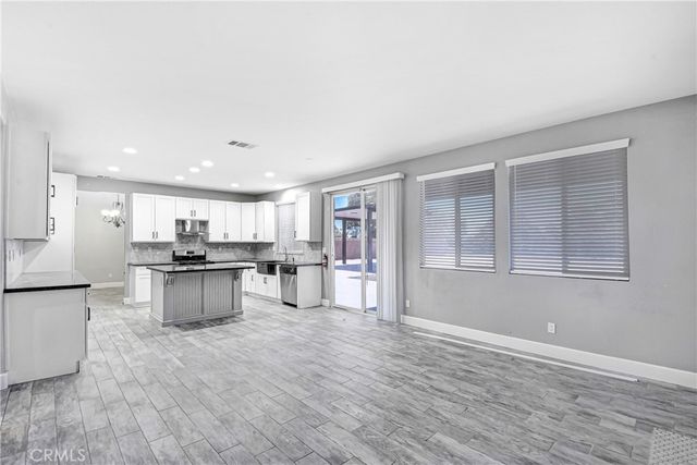 709 E Agape Avenue, San Jacinto, CA 92583