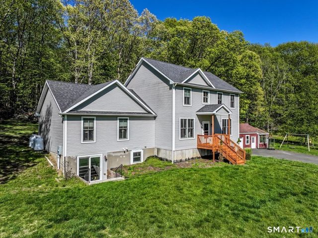 44 Aunt Pattys Lane West, Bethel, CT 06801