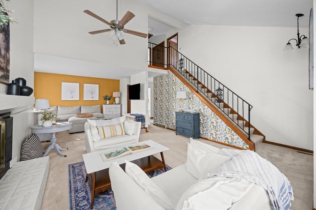 1037 Brookview Drive, Dewitt, IA 52742