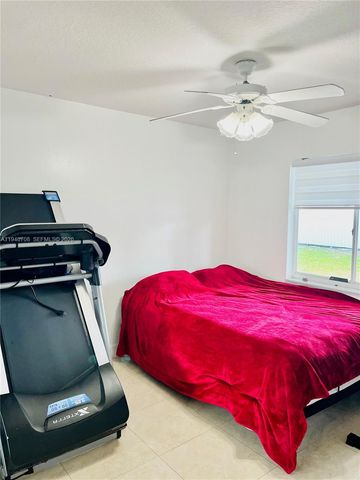 14742 SW 176th Ter, Miami, FL 33187