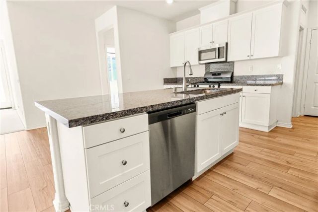 29752 Wolf Glen Court, Winchester, CA 92596