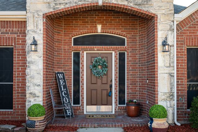 305 Tarpan Trail, Celina, TX 75009