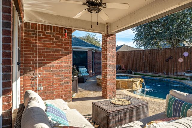 305 Tarpan Trail, Celina, TX 75009