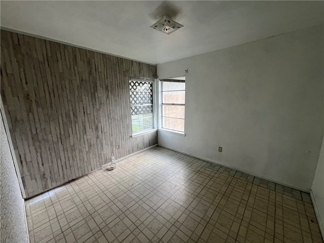 134 Green Trail Dr, Corpus Christi, TX 78405
