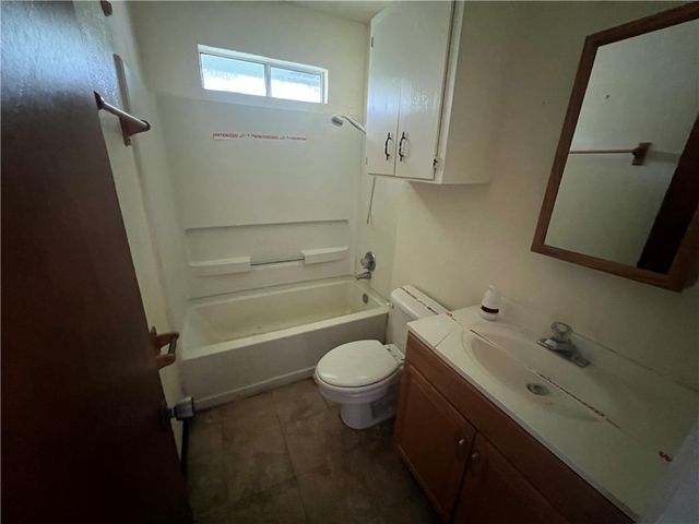 134 Green Trail Dr, Corpus Christi, TX 78405