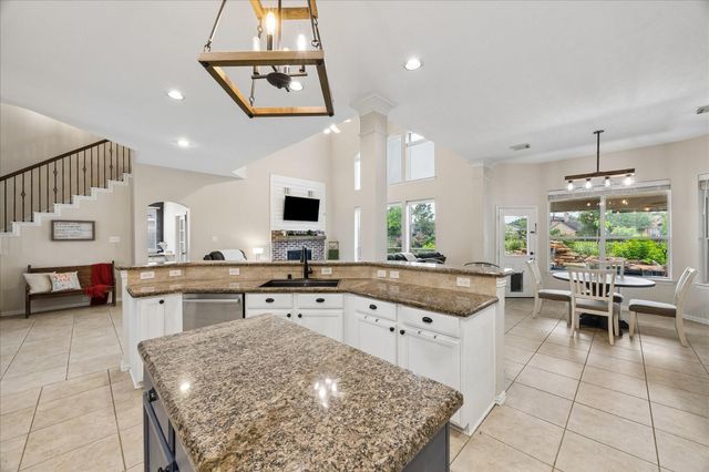 1125 Shady Knoll Lane, League City, TX 77573