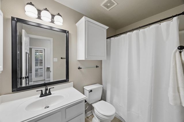 1125 Shady Knoll Lane, League City, TX 77573