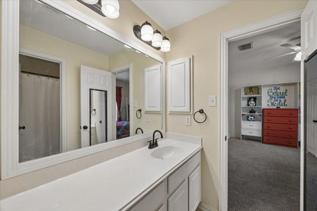 1125 Shady Knoll Lane, League City, TX 77573