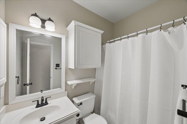 1125 Shady Knoll Lane, League City, TX 77573