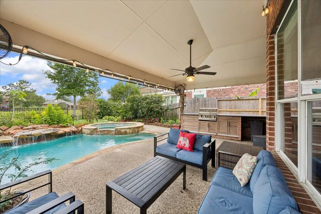 1125 Shady Knoll Lane, League City, TX 77573