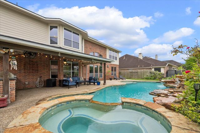 1125 Shady Knoll Lane, League City, TX 77573