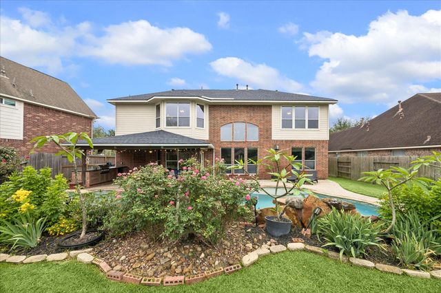 1125 Shady Knoll Lane, League City, TX 77573
