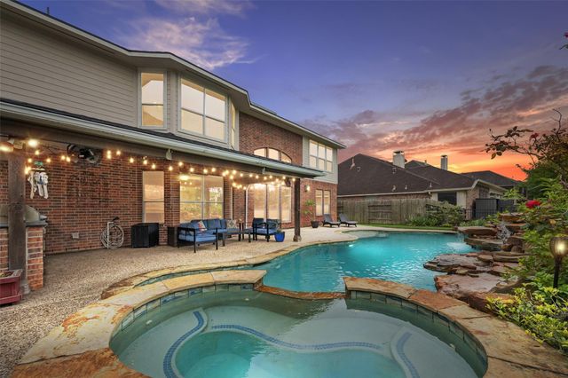 1125 Shady Knoll Lane, League City, TX 77573