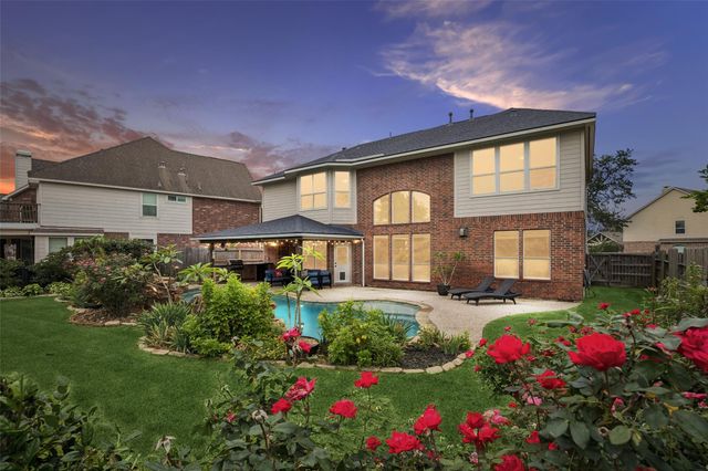1125 Shady Knoll Lane, League City, TX 77573