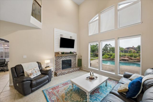 1125 Shady Knoll Lane, League City, TX 77573