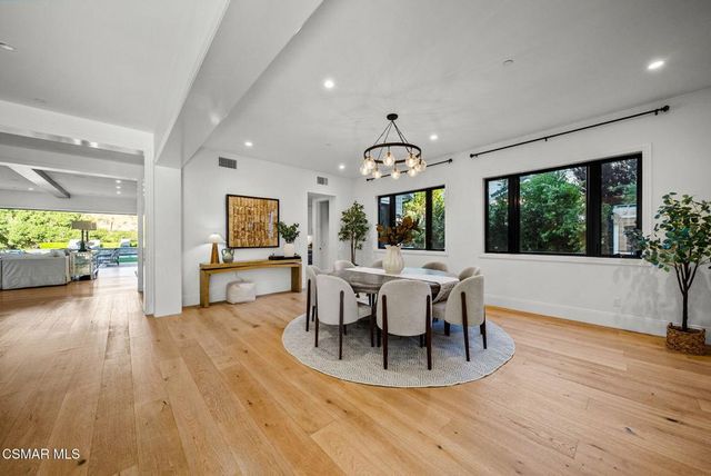 2116 Shadow Creek Drive, Agoura Hills, CA 91301