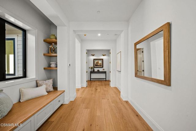 2116 Shadow Creek Drive, Agoura Hills, CA 91301