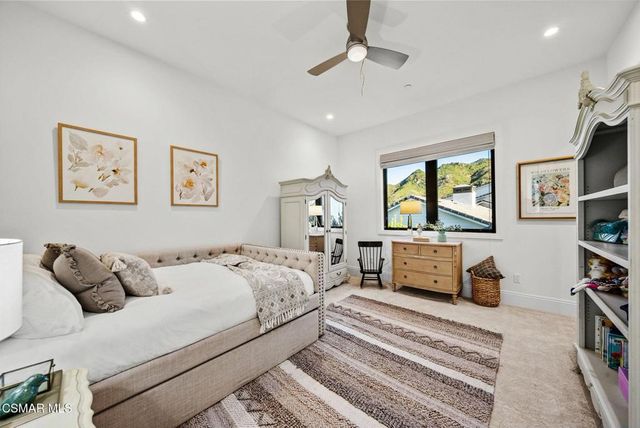2116 Shadow Creek Drive, Agoura Hills, CA 91301
