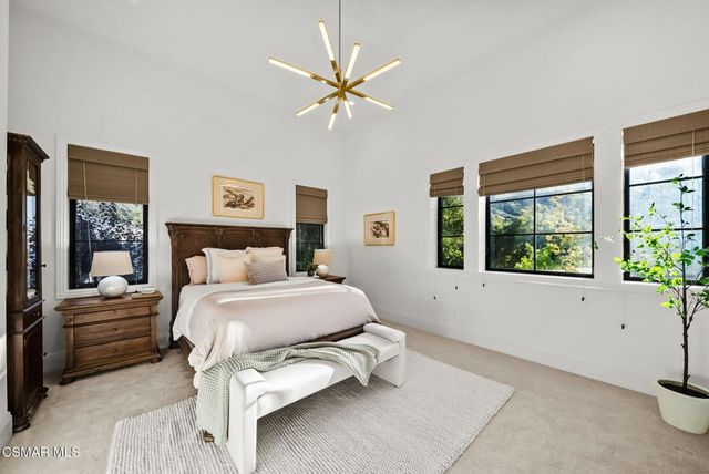 2116 Shadow Creek Drive, Agoura Hills, CA 91301
