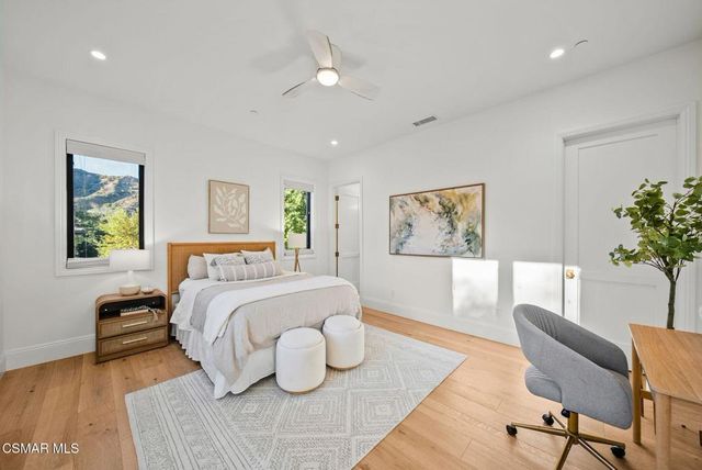 2116 Shadow Creek Drive, Agoura Hills, CA 91301
