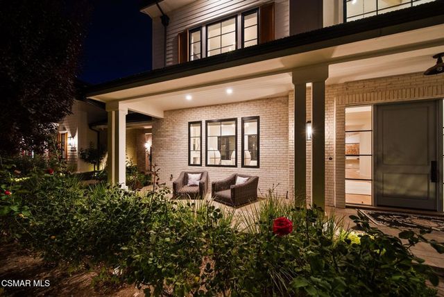 2116 Shadow Creek Drive, Agoura Hills, CA 91301