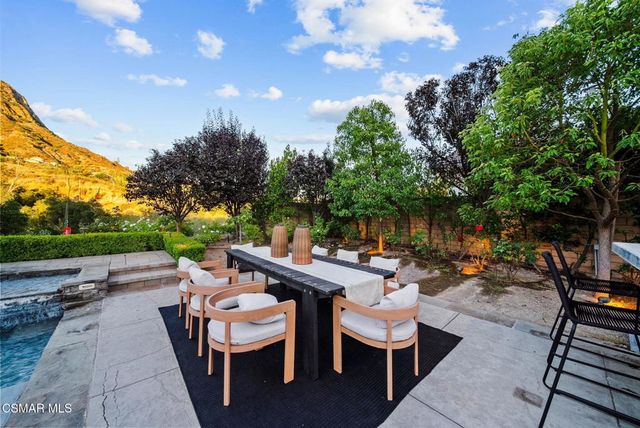 2116 Shadow Creek Drive, Agoura Hills, CA 91301