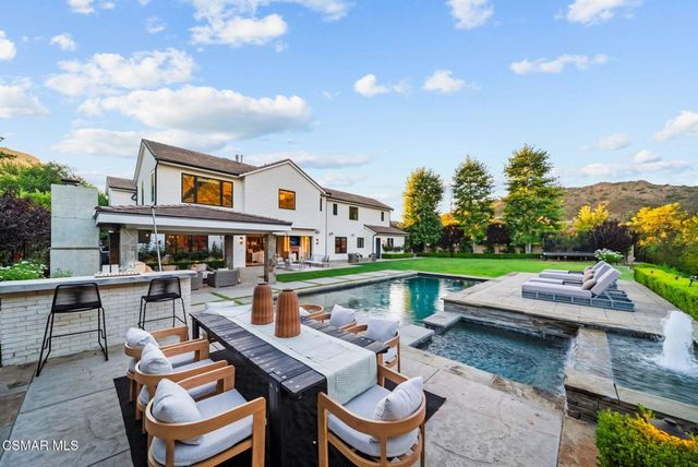 2116 Shadow Creek Drive, Agoura Hills, CA 91301
