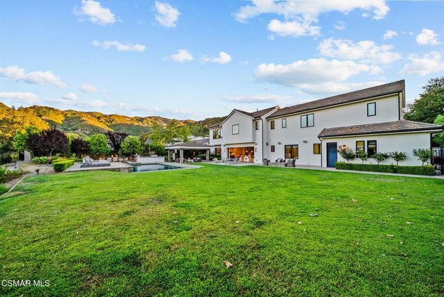 2116 Shadow Creek Drive, Agoura Hills, CA 91301