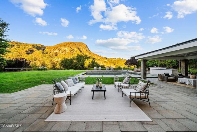2116 Shadow Creek Drive, Agoura Hills, CA 91301