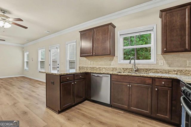 4878 Clarkstone Drive, Flowery Branch, GA 30542